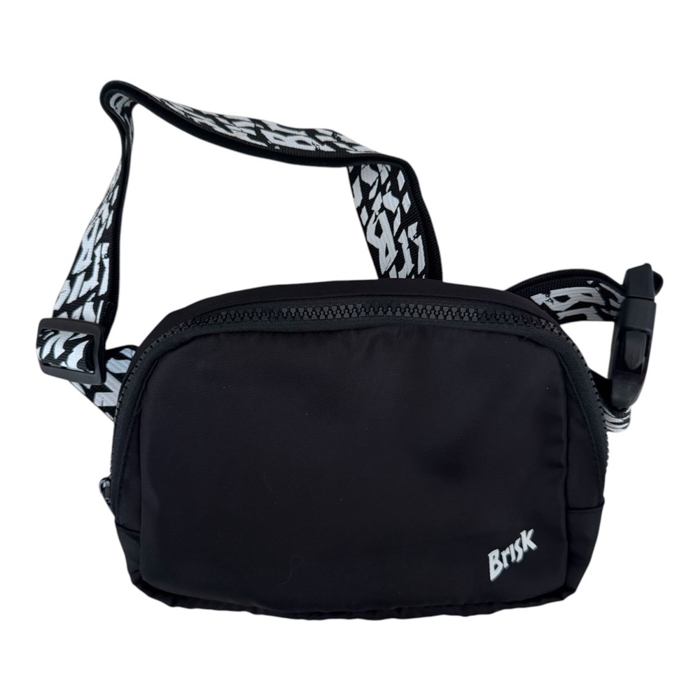 Brisk NWOT Black Fanny Pack with Adjustable Strap.